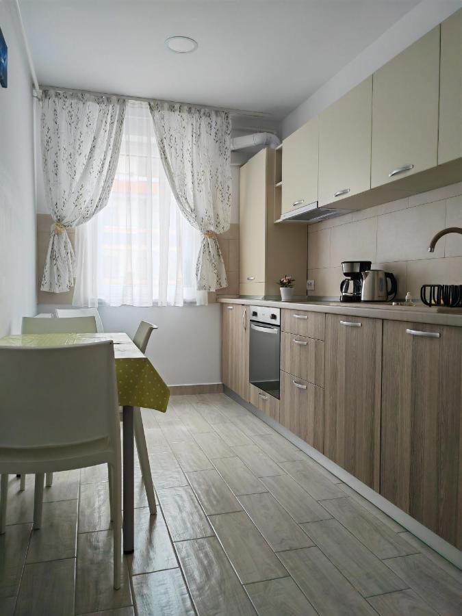 Apartment Adelina Braşov Buitenkant foto